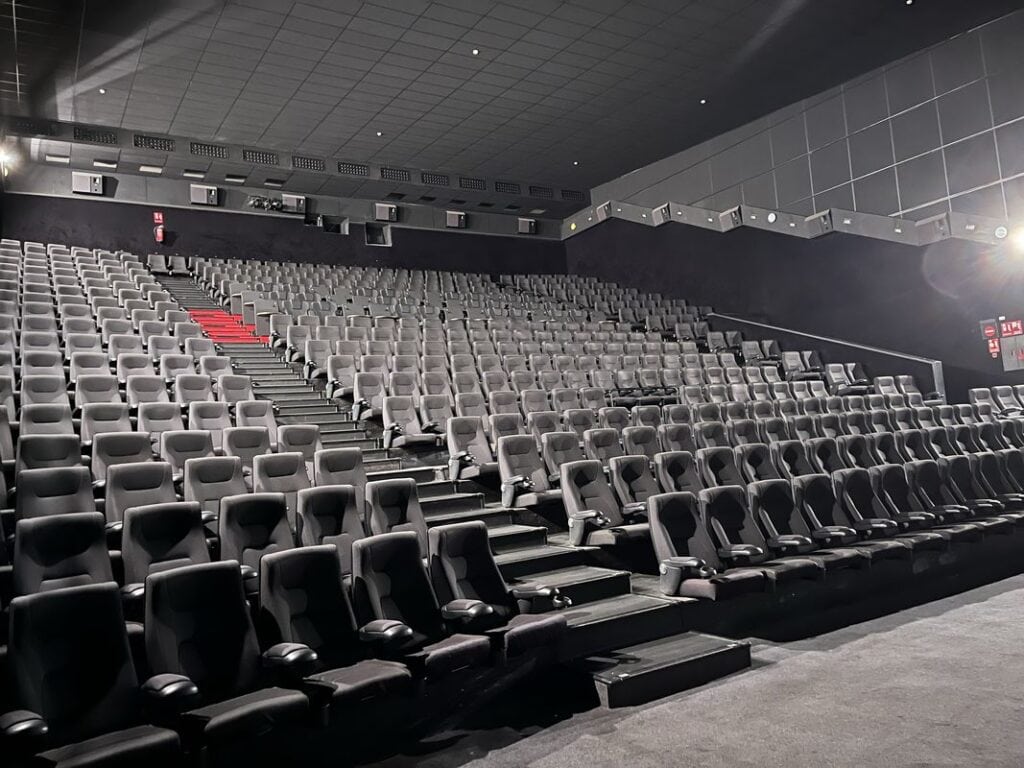 Kinepolis Mataró Parc Sala 4.2 red